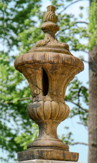 32001 Dartmouth Cottage Finial